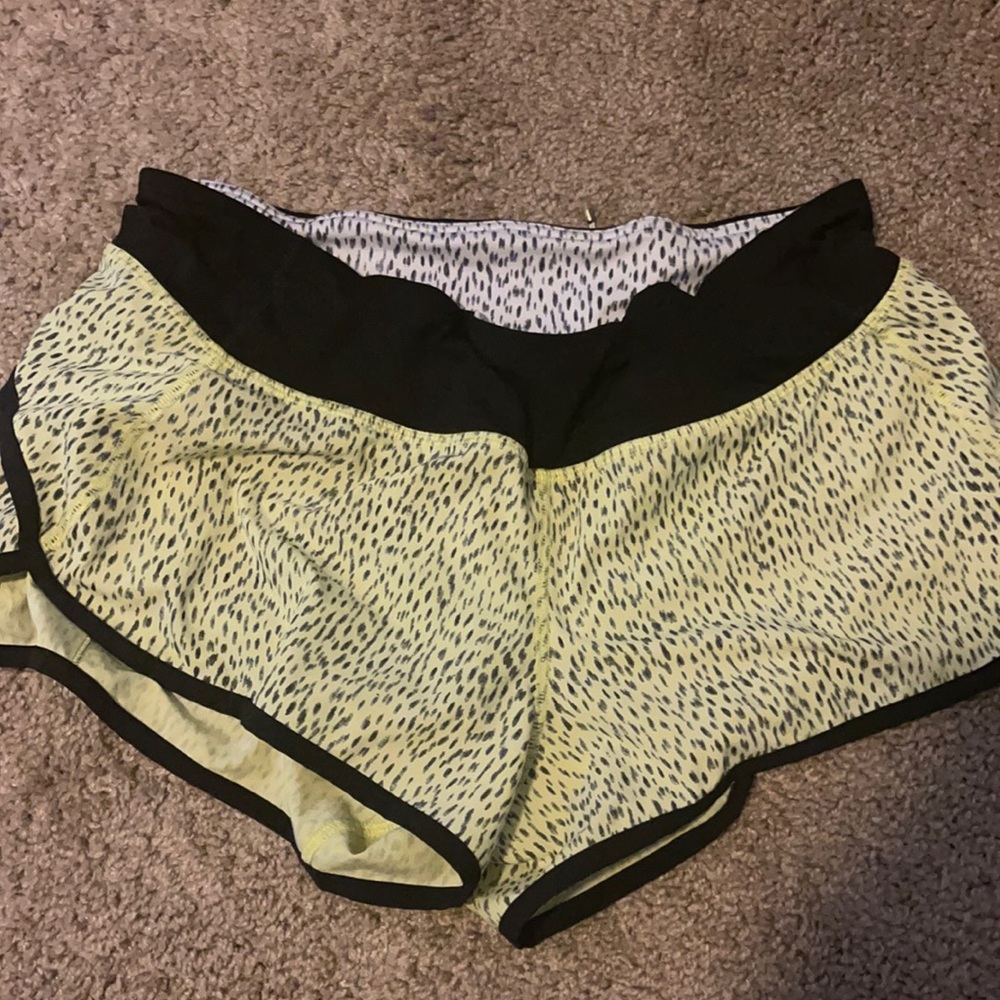 Lululemon run times neon shorts